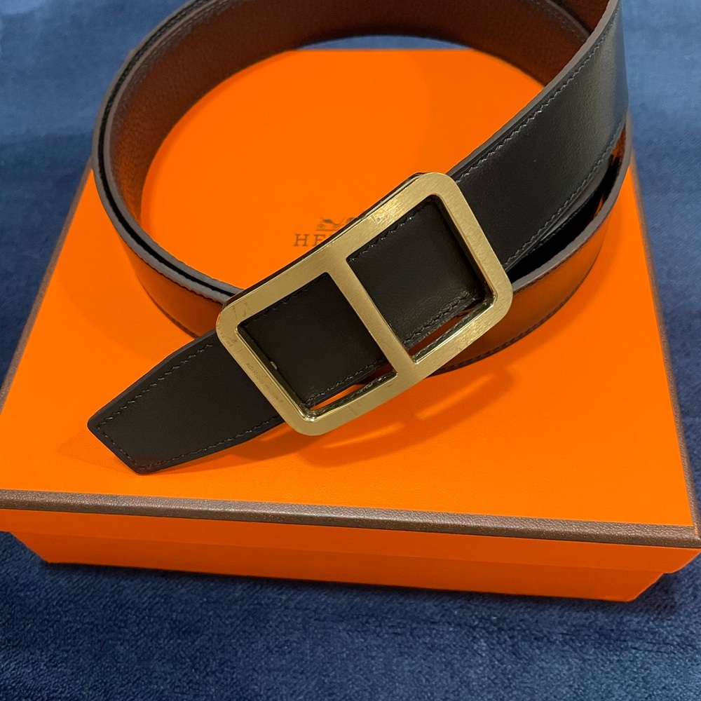 Hermes Gold ‘Domino’ Buckle with black reversible leather